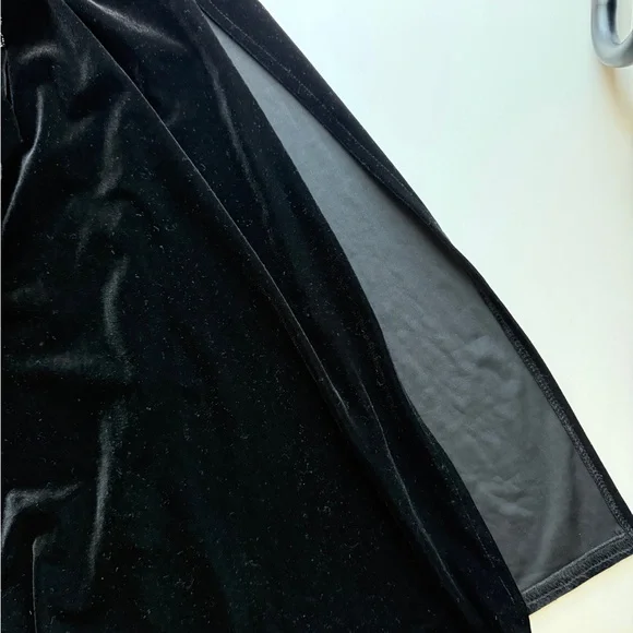 City Triangles Y2K 90s Black Velvet Maxi Dress Butterfly Beaded Side Slit - Picture 6 of 12